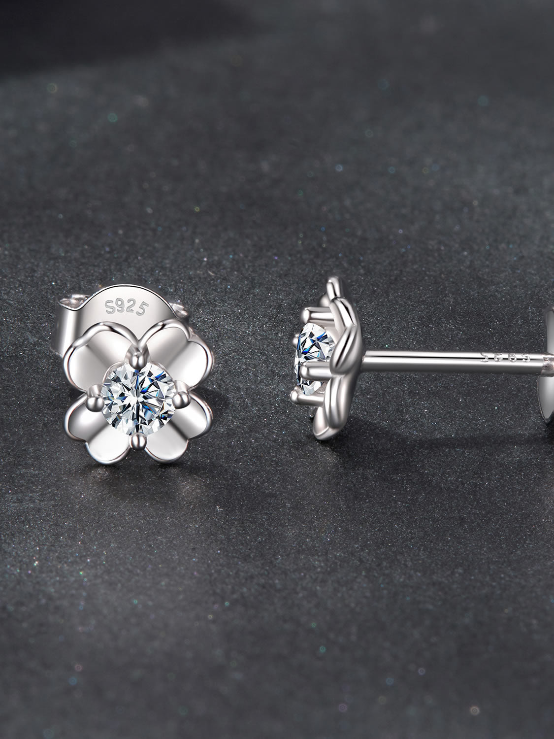 Cercei din Argint Moissanite Blossom Glow