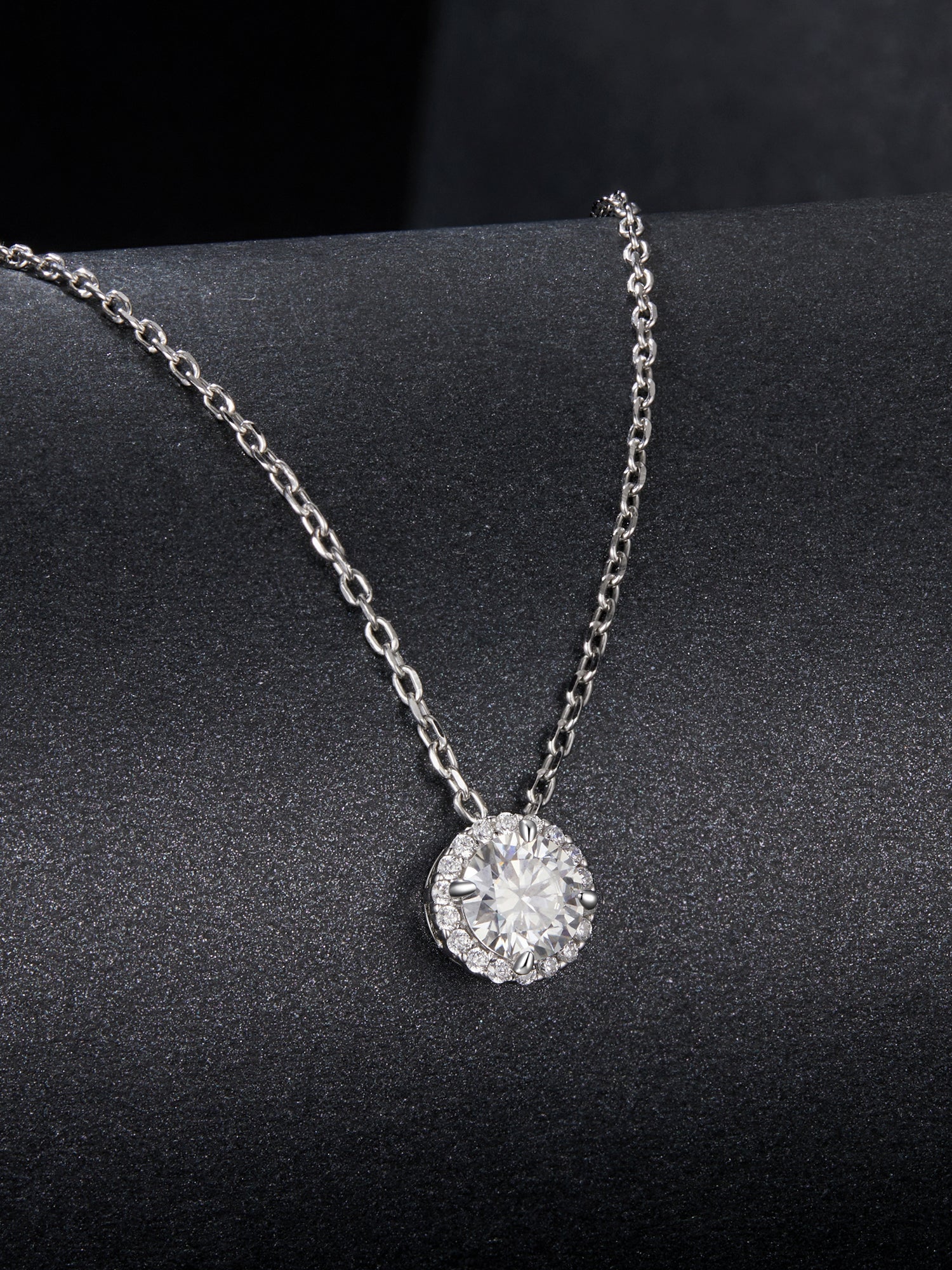 Colier din Argint Moissanite Eternal Glow Halo