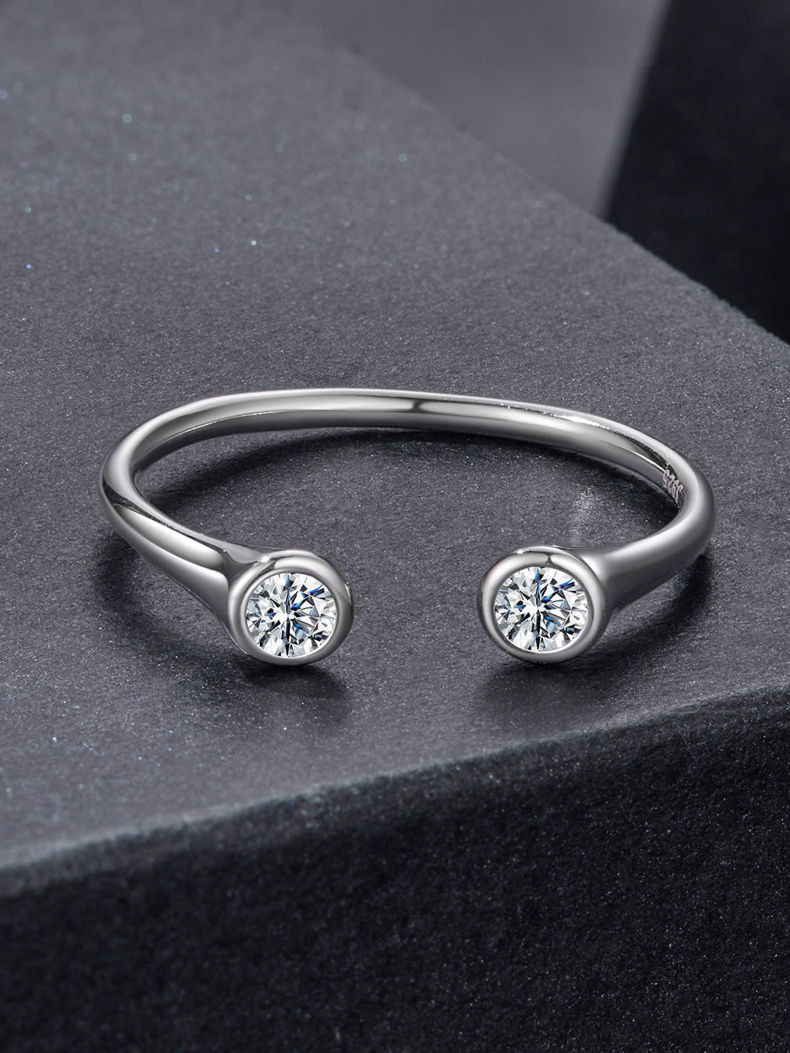 Inel din Argint Moissanite Double Spark