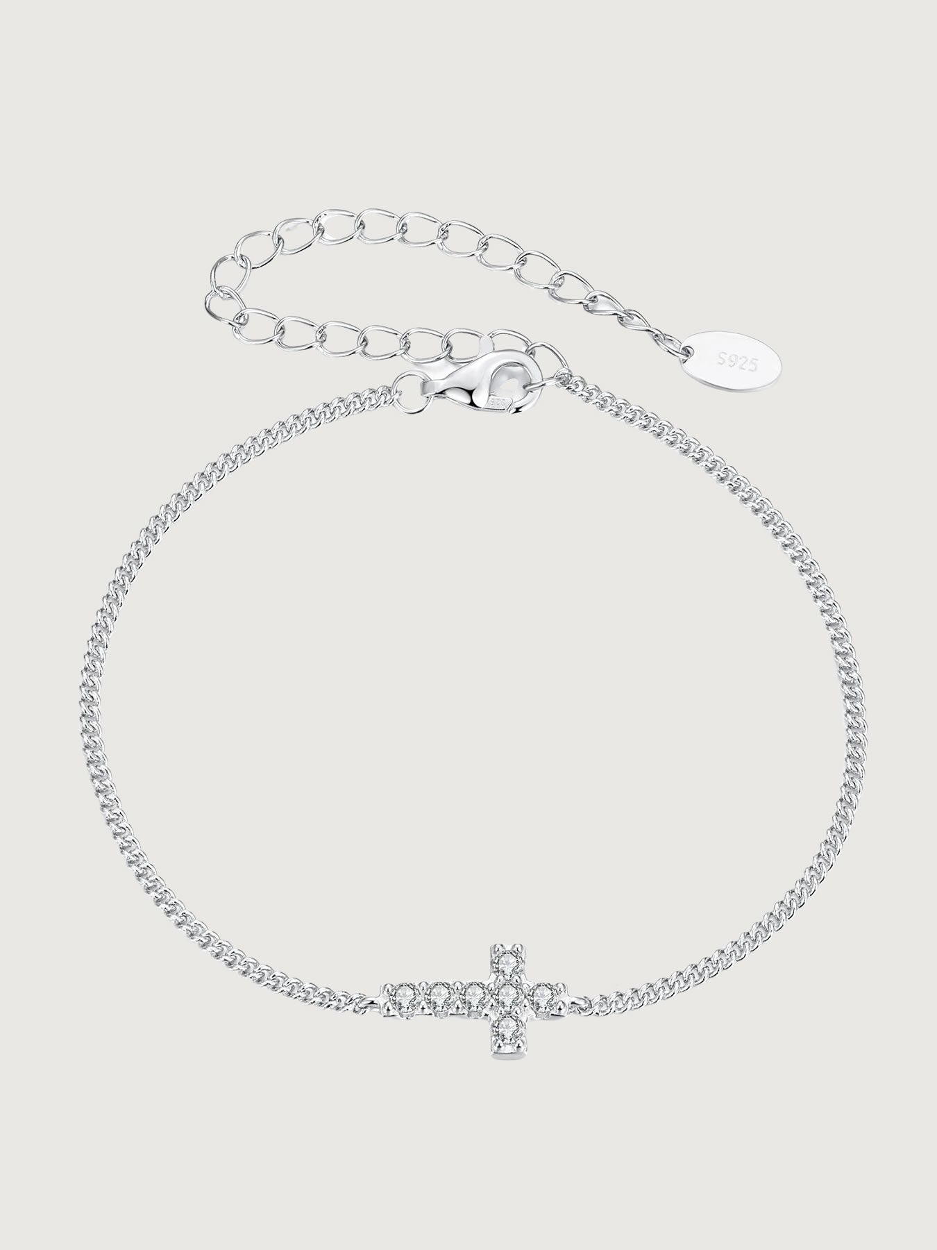Brățară din argint 925 cu cruce și moissanite