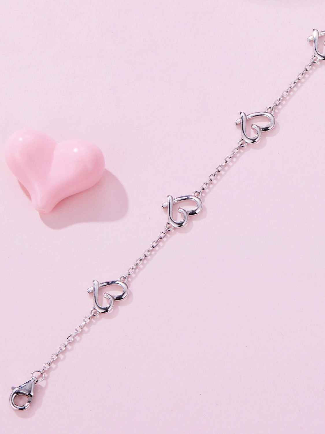 Brățară argint design cu inimioare feminine