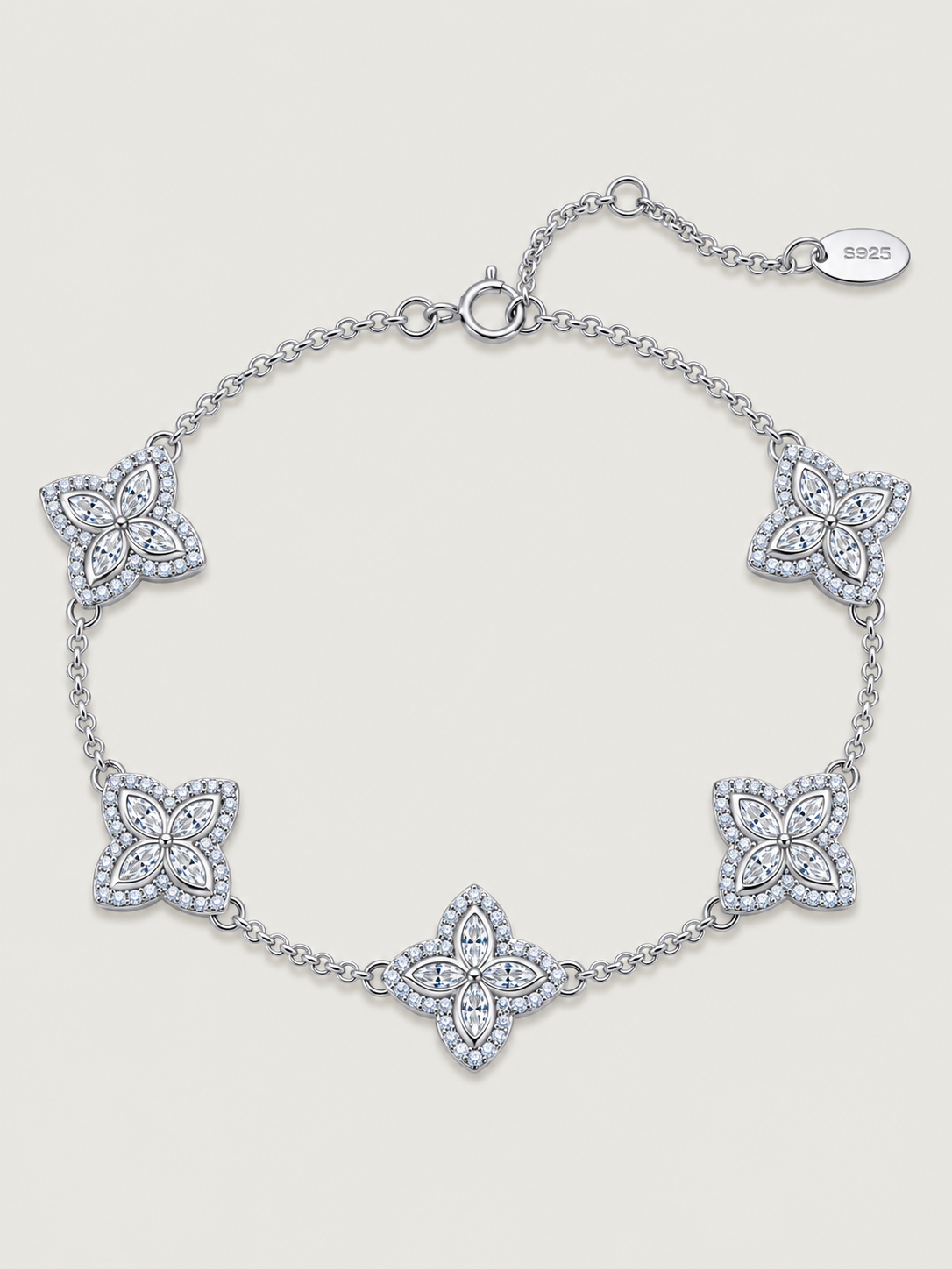 Brățară din Argint Moissanite Silver Stellar Clover