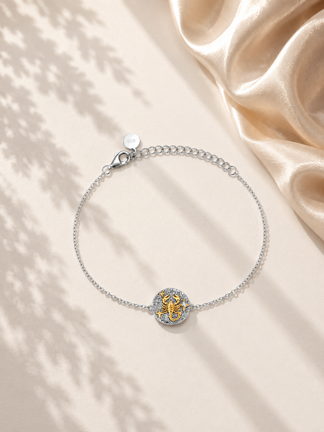 Brățară elegantă Scorpion cu moissanite de 0,03 ct