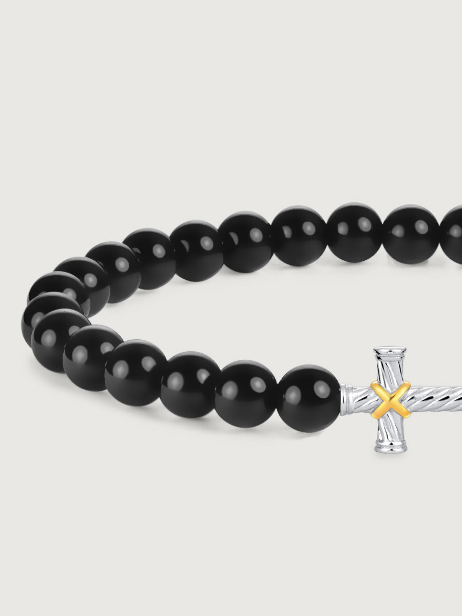 Detaliu bratara onix lucios cu cruce argint 925