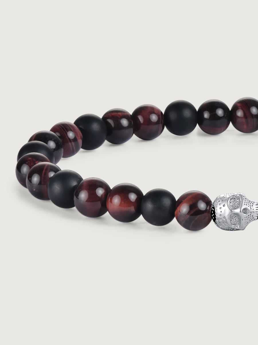 Detaliu bratara red tiger eye si onix cu craniu argint 925