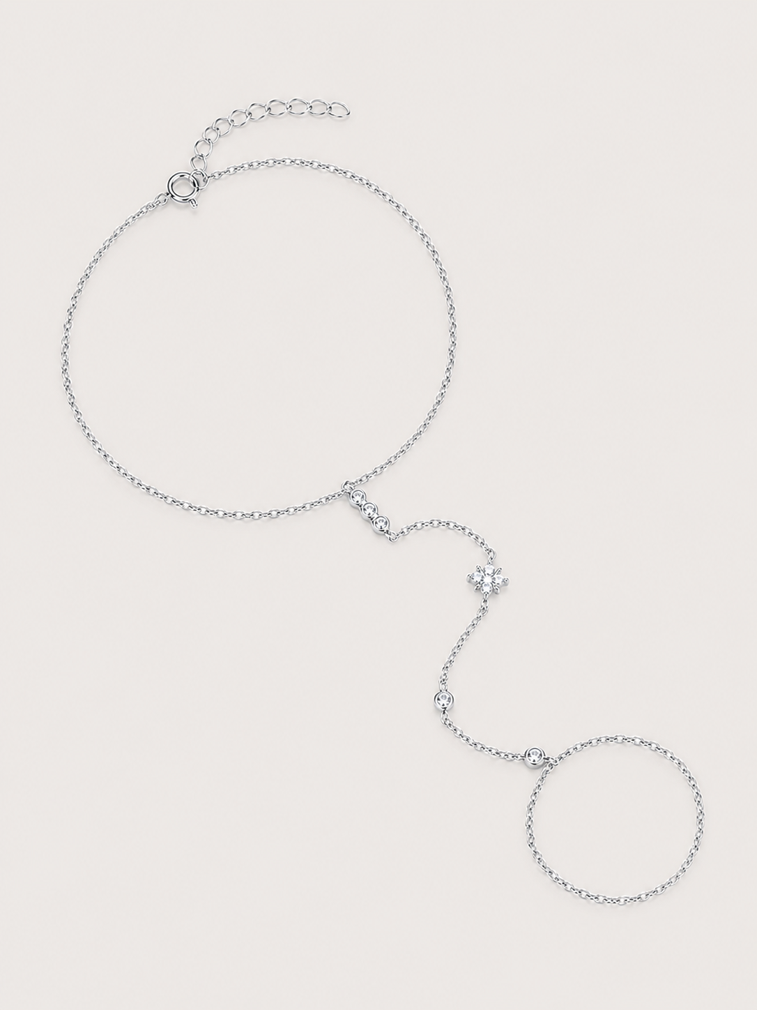 Brățară hand chain argintie Petal Grace cu flori și zirconii