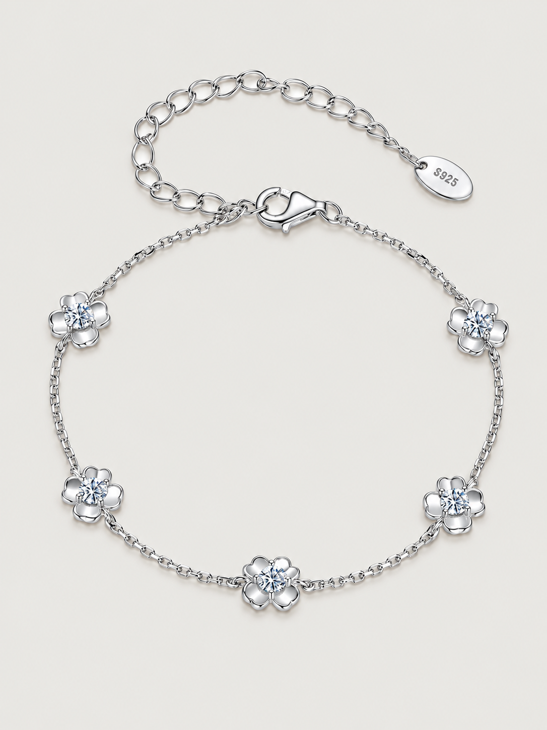 Brățară din argint cu flori și moissanite Floral Glow