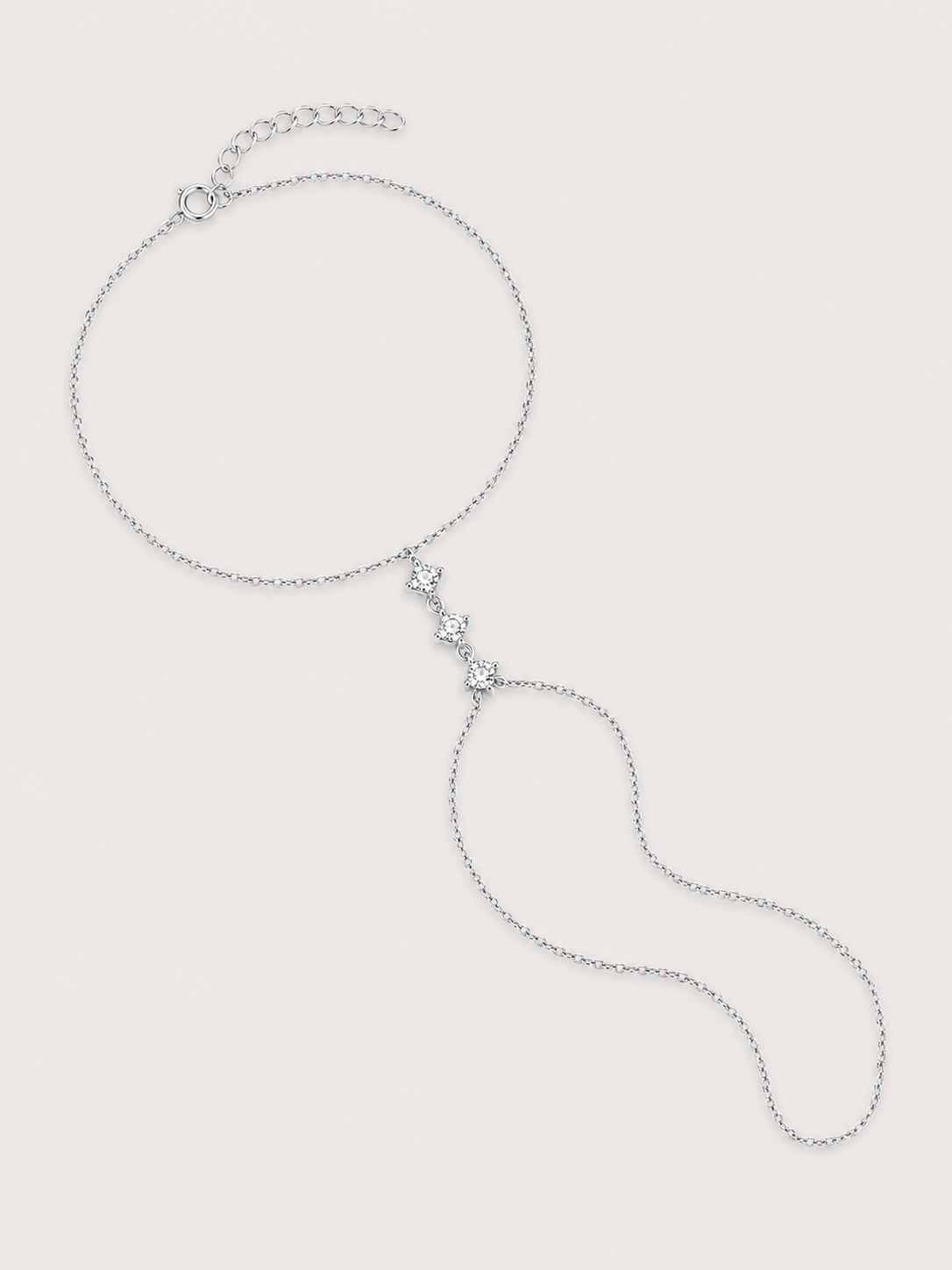 Brățară hand chain argintie cu trei flori și zirconii 5A