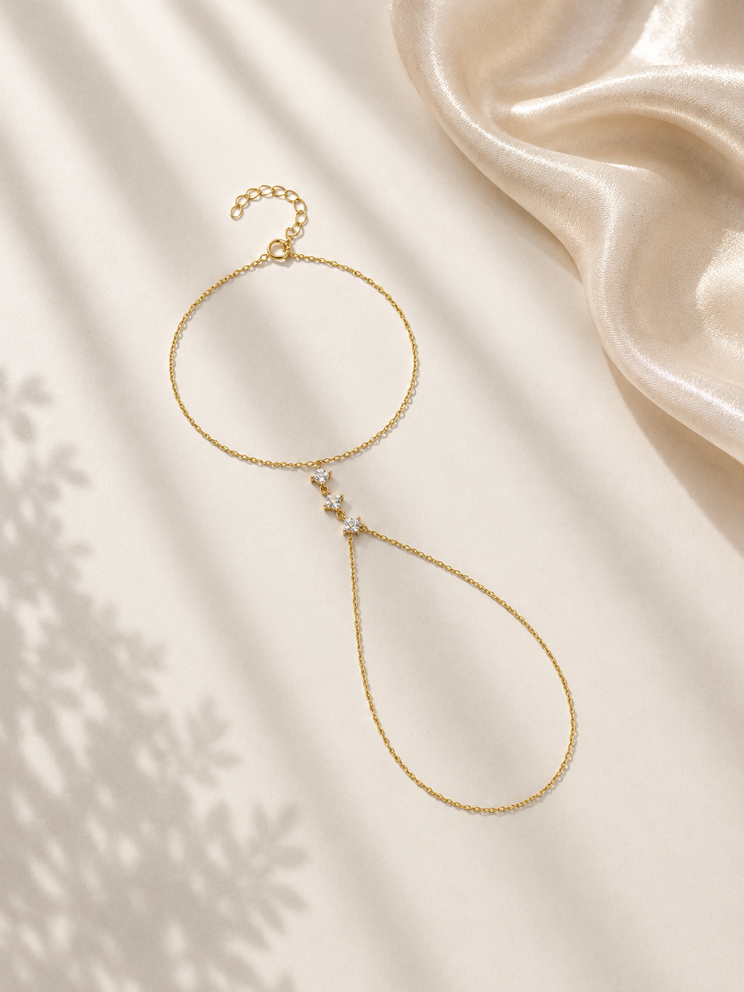 Brățară hand chain din argint placat cu aur galben 18K