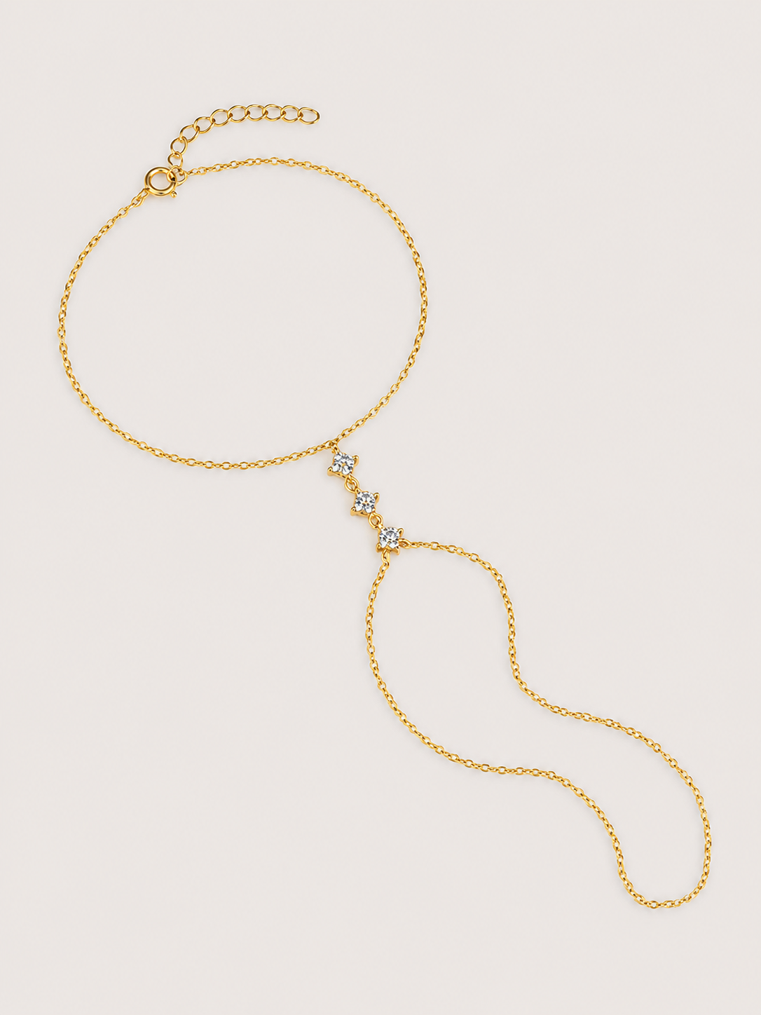 Brățară hand chain aurie cu trei flori și zirconii 5A