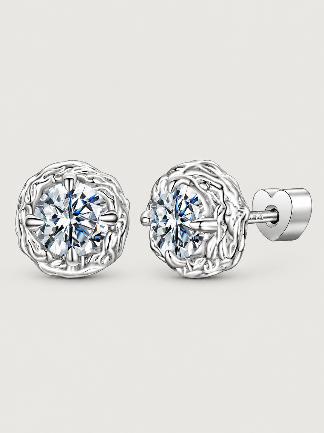 Cercei din argint cu moissanite si design texturat medium
