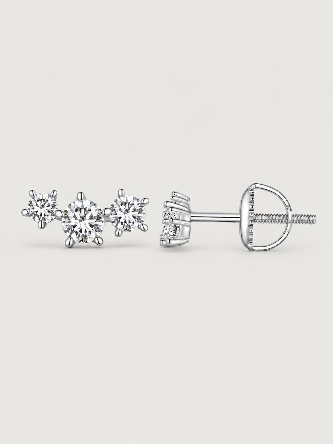 Cercei din argint cu 3 pietre moissanite