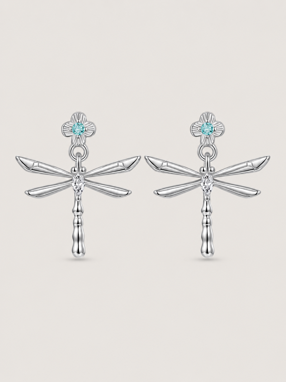 Cercei din argint cu zirconii 5A Dragonfly Bloom