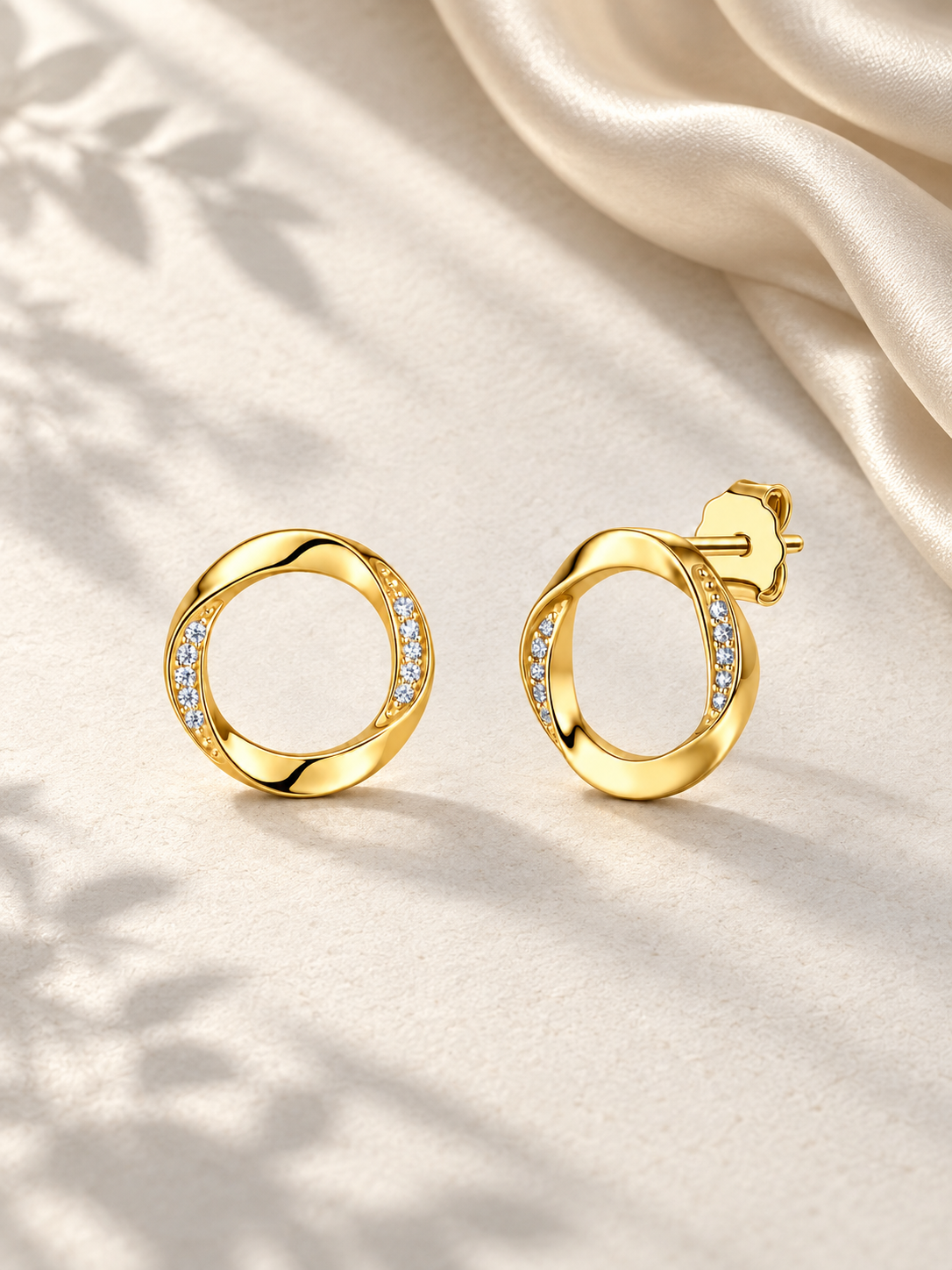 Cercei Circulari Gold cu Moissanite