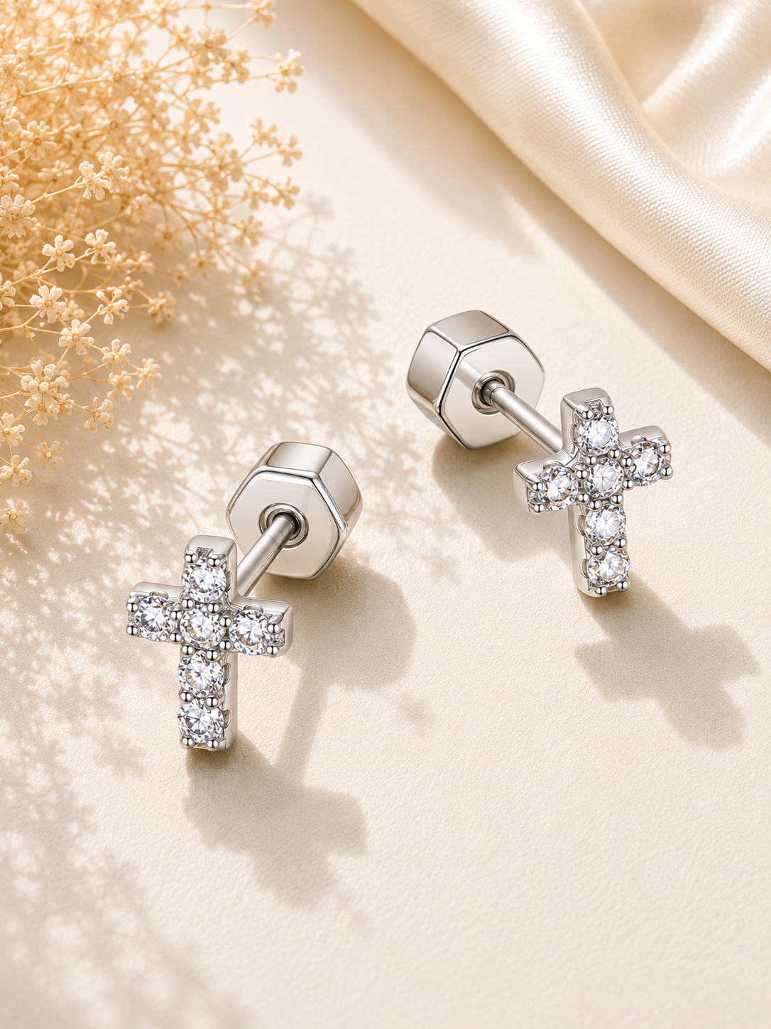 Cercei cruce din argint cu Moissanite certificat GRA