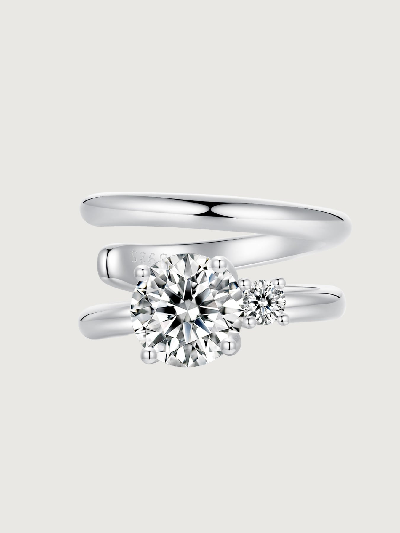 Cercei cuff din argint cu moissanite design modern