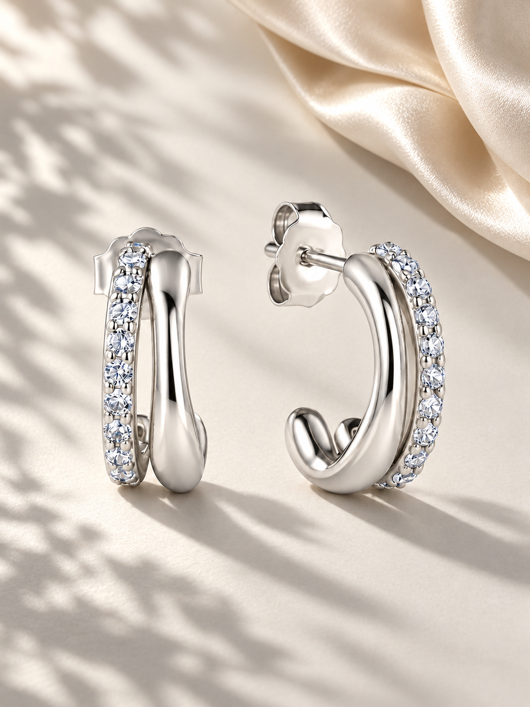 Cercei Curbați Silver cu Moissanite