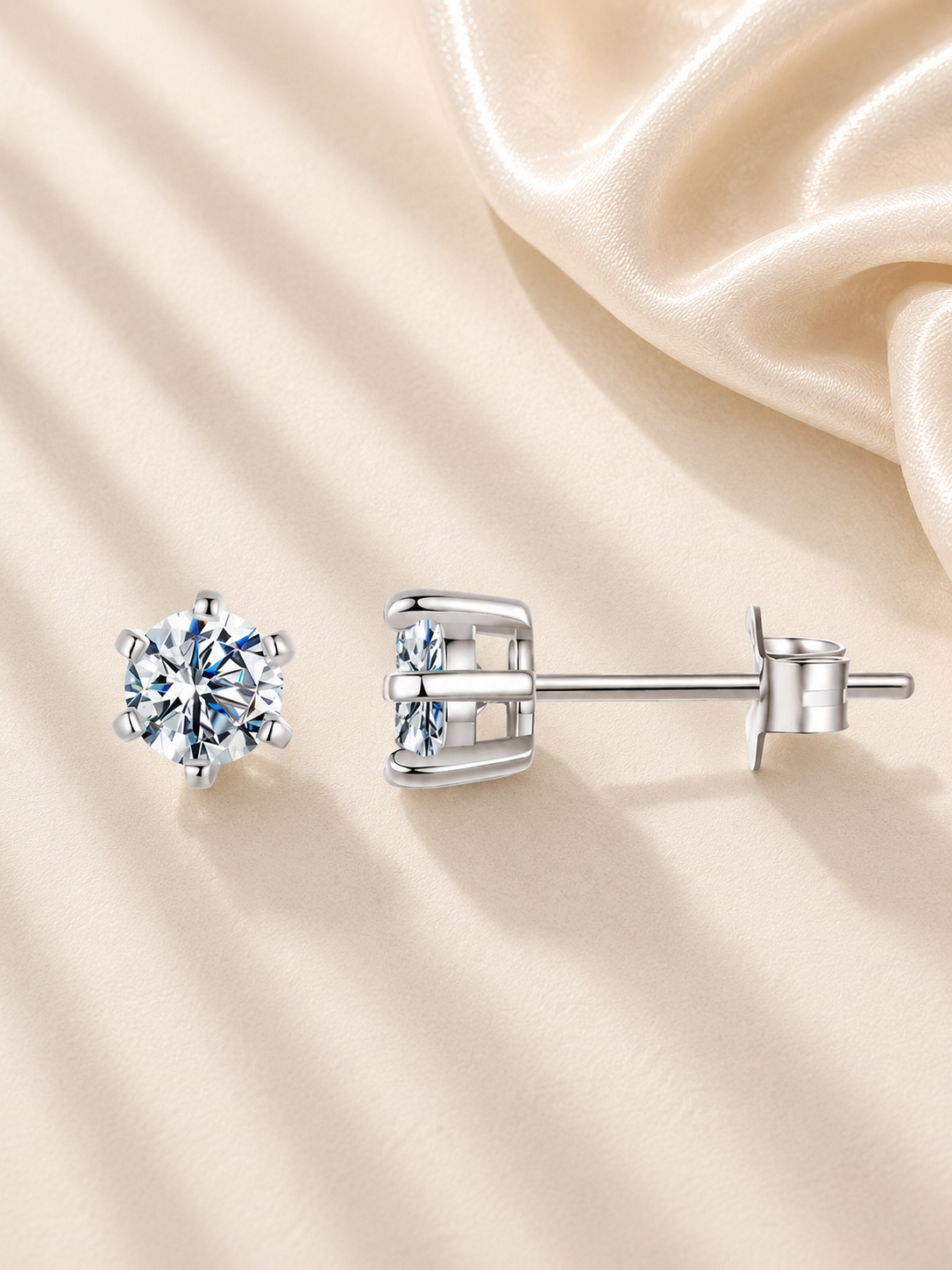Cercei cu aspect de diamant din moissanite