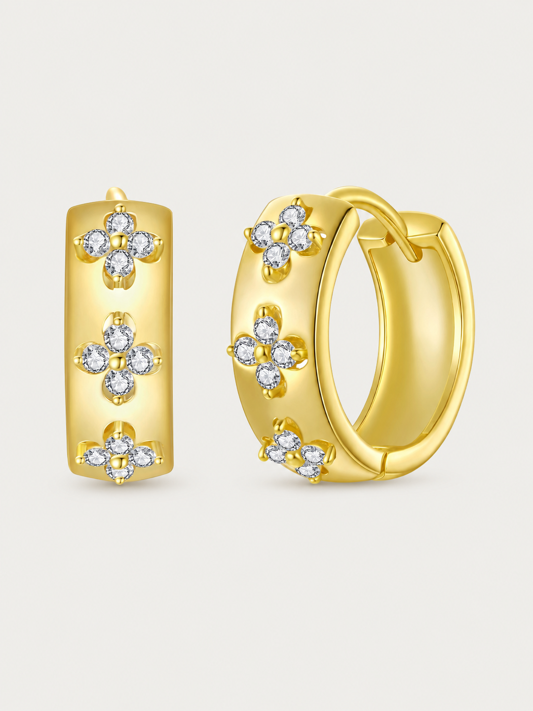 Cercei din Argint Moissanite Clover Hoops aurii