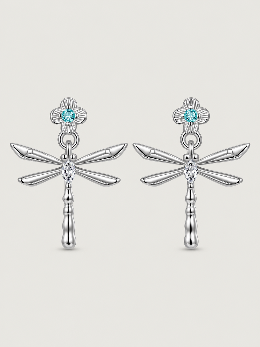 Cercei din argint cu zirconii 5A Dragonfly Bloom