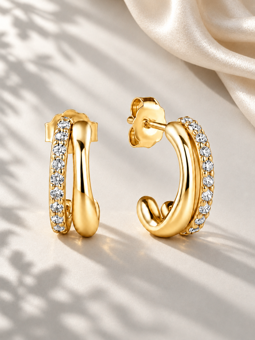 Cercei Gold Luminous Curve cu Moissanite 6A