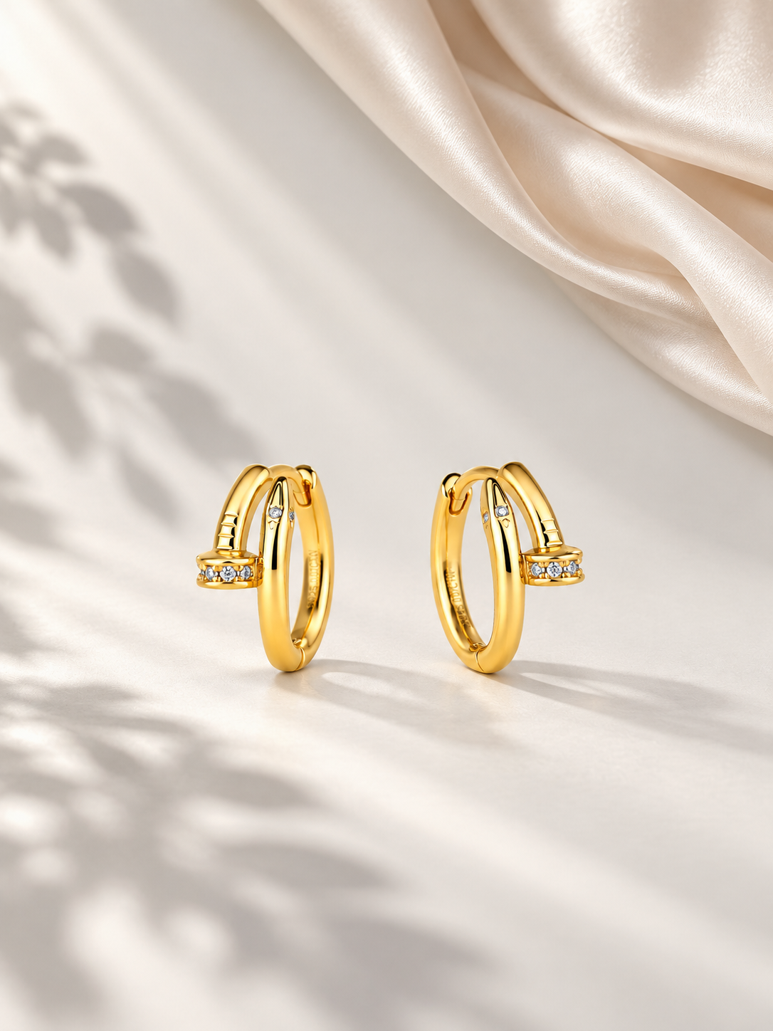 Cercei Gold cu Moissanite Rotunde de 1 mm