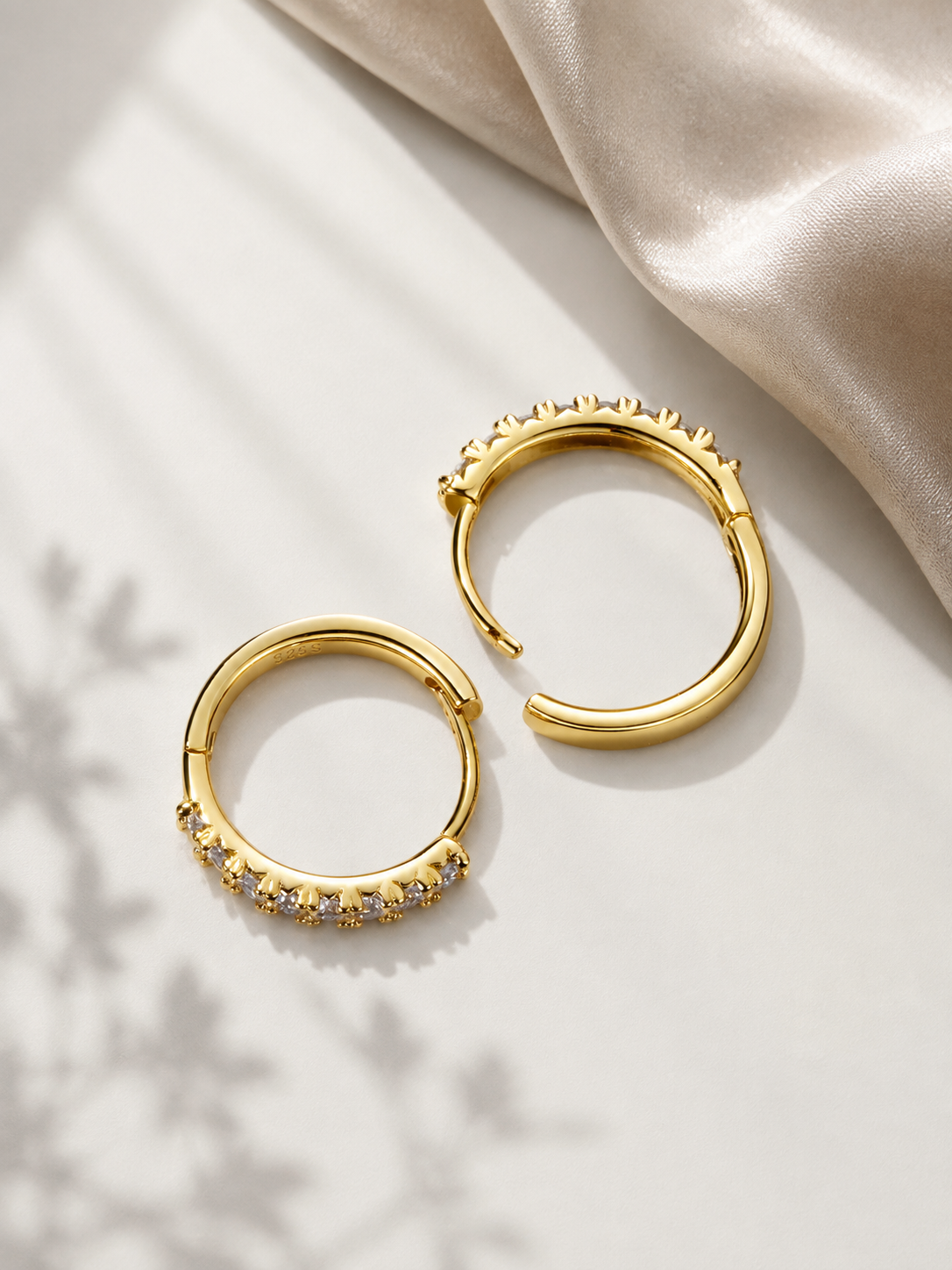 Cercei hoops din Argint 925 auriu cu moissanite