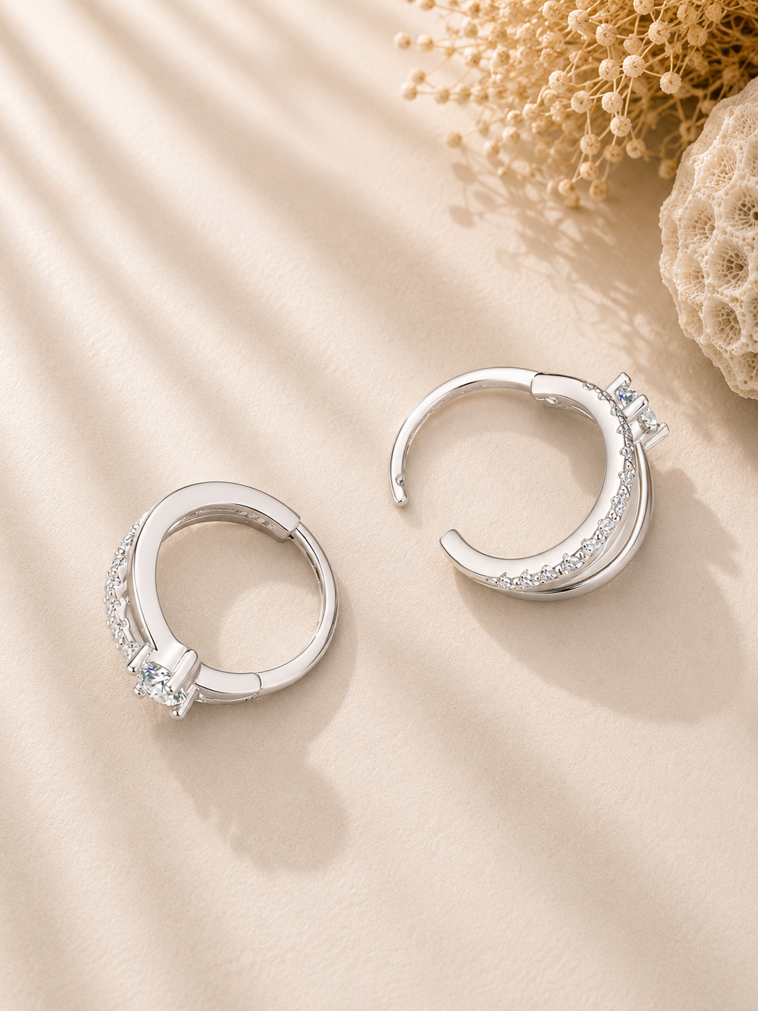 Cercei eleganti cu moissanite