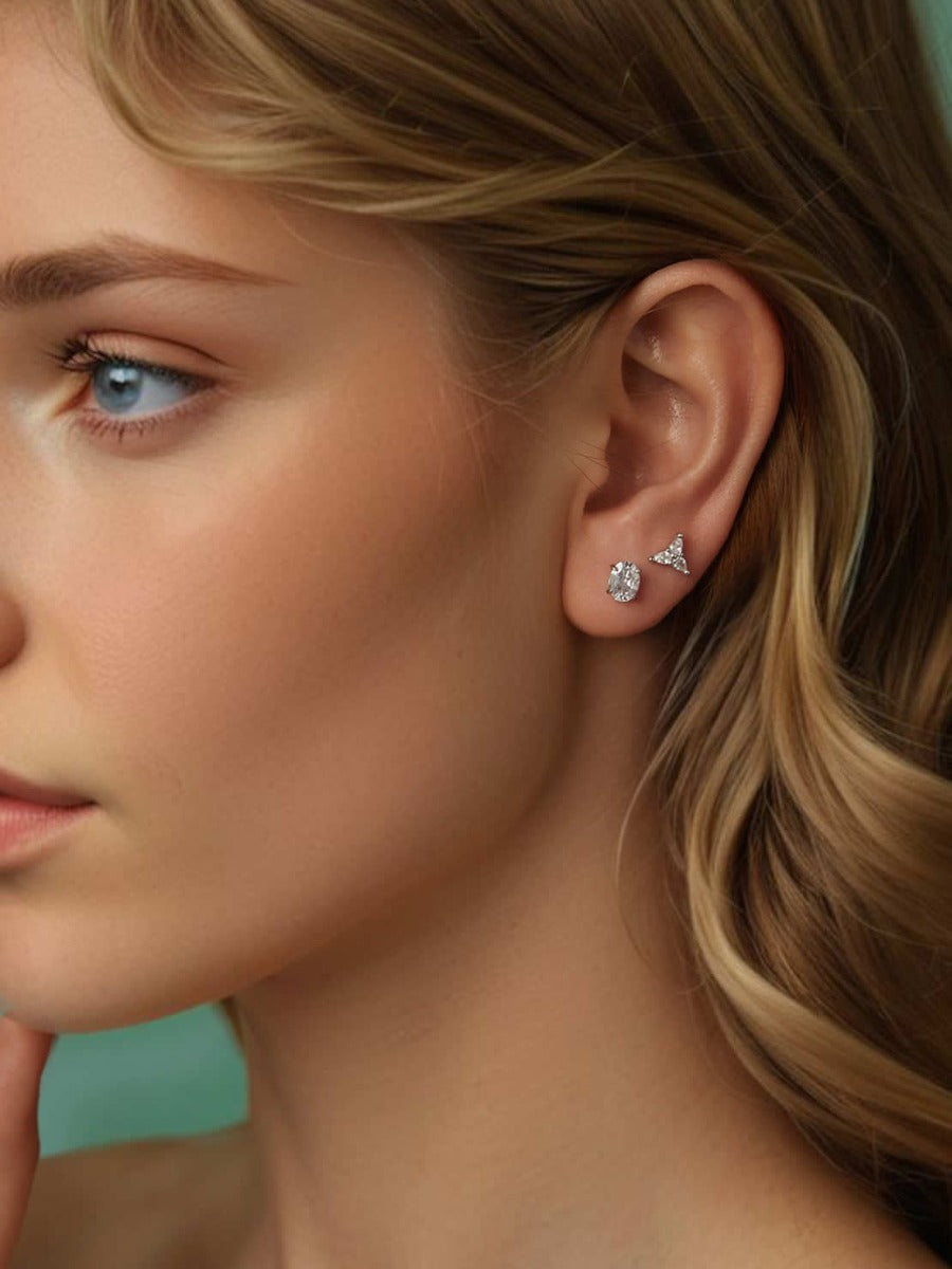 Cercei solitaire din argint cu zirconii ovale