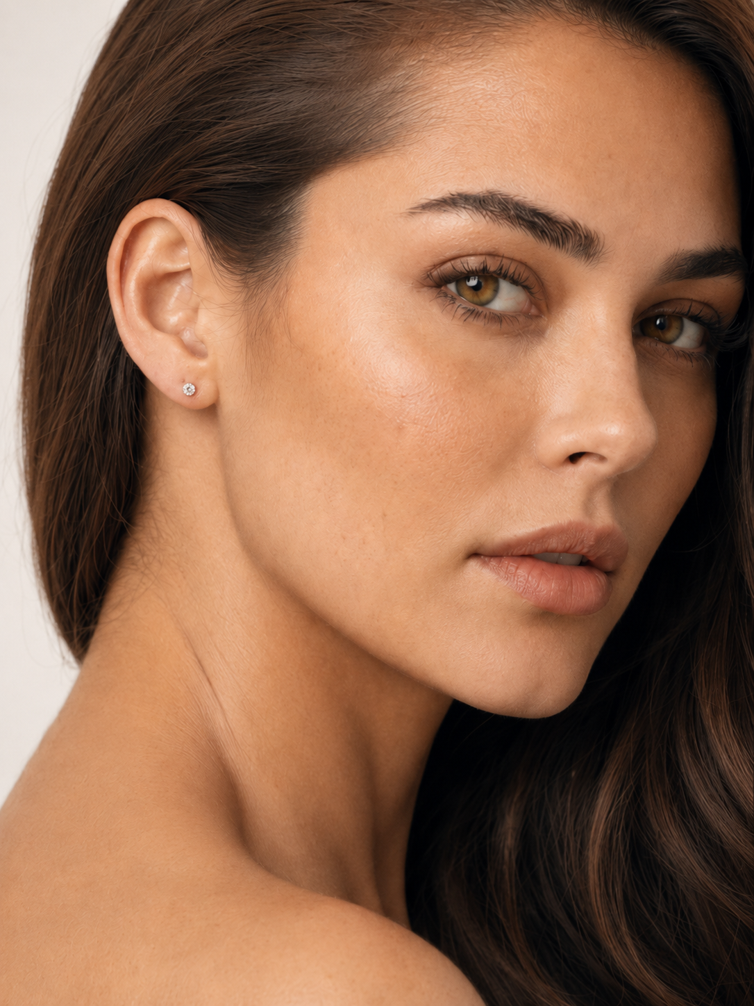 Cercei stelari eleganti din argint model stud de aproape