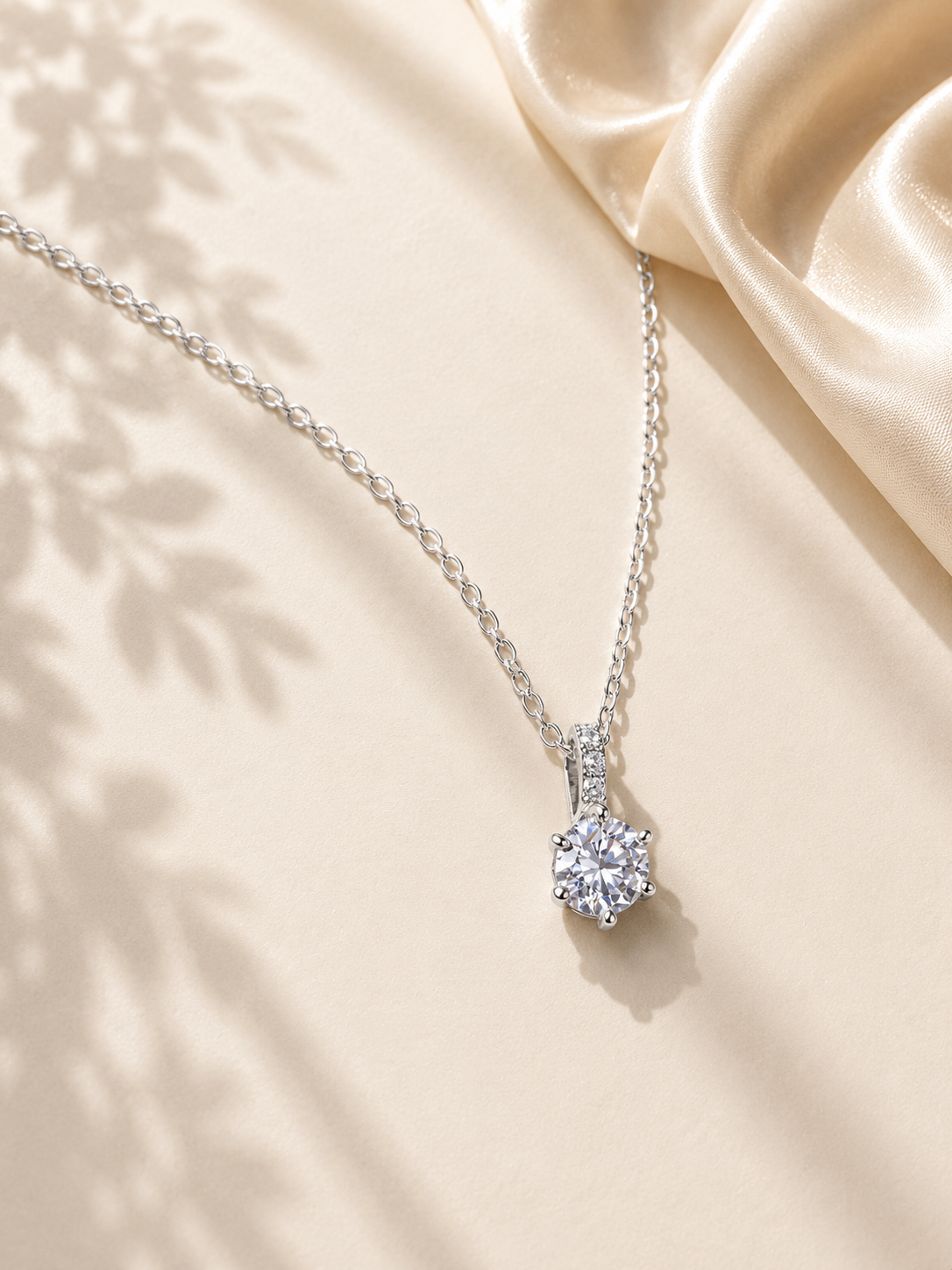 Colier premium din argint placat cu aur alb și moissanite 5 mm