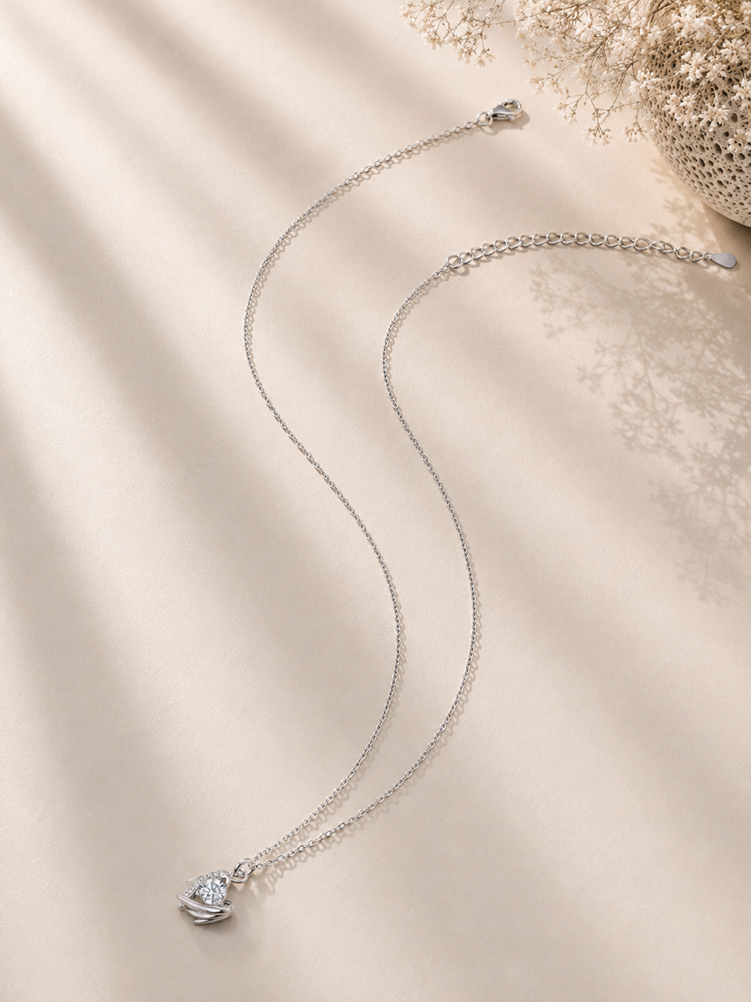 Colier elegant cu moissanite iubire