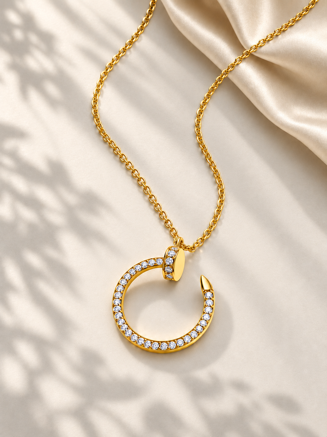 Colier Gold Nail cu Moissanite 6A