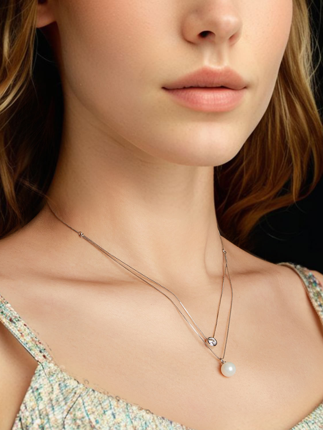 Colier elegant in doua straturi
