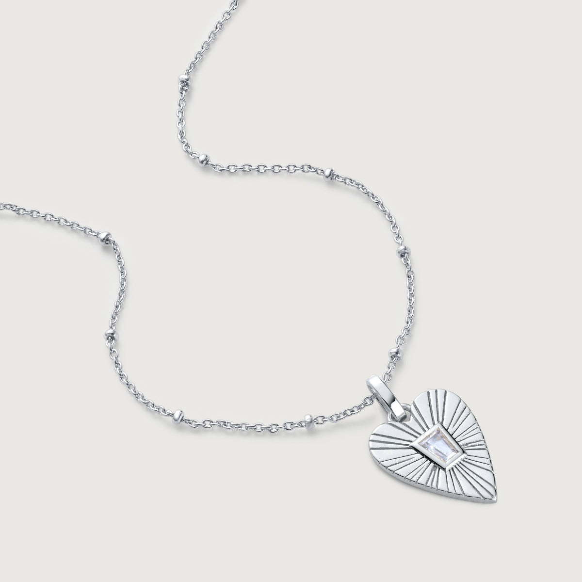 Pandantiv cu Lantisor din Argint Radiant Heart Sunburst Argintiu