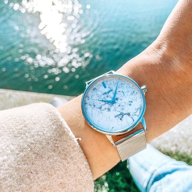 Set Cadou : Ceas Infinity Marble Freya + Curea din piele Alba