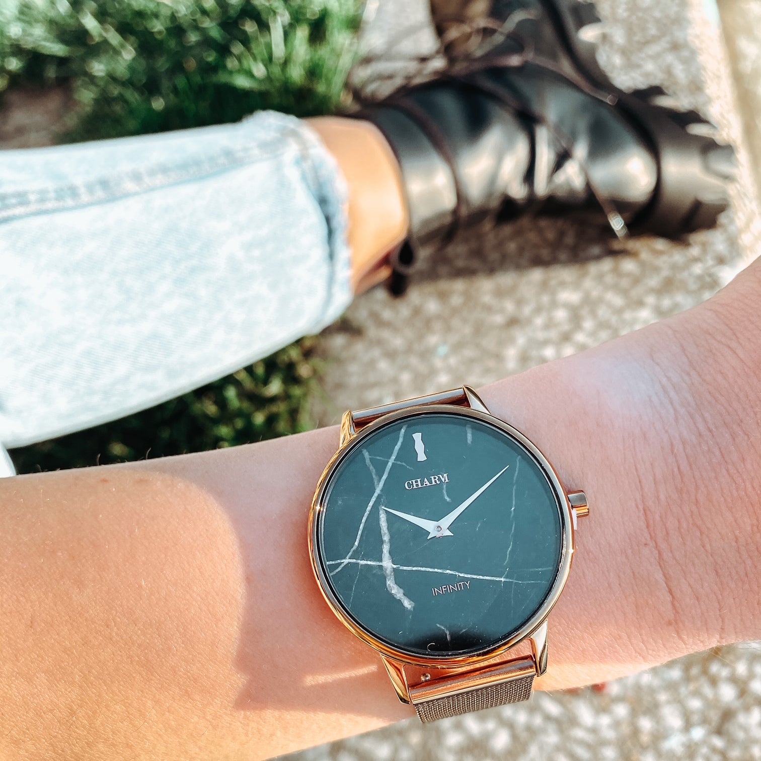 Set Unisex: Ceas Boulevard Primaverii Black + Curea din otel inoxidabil Rose Gold