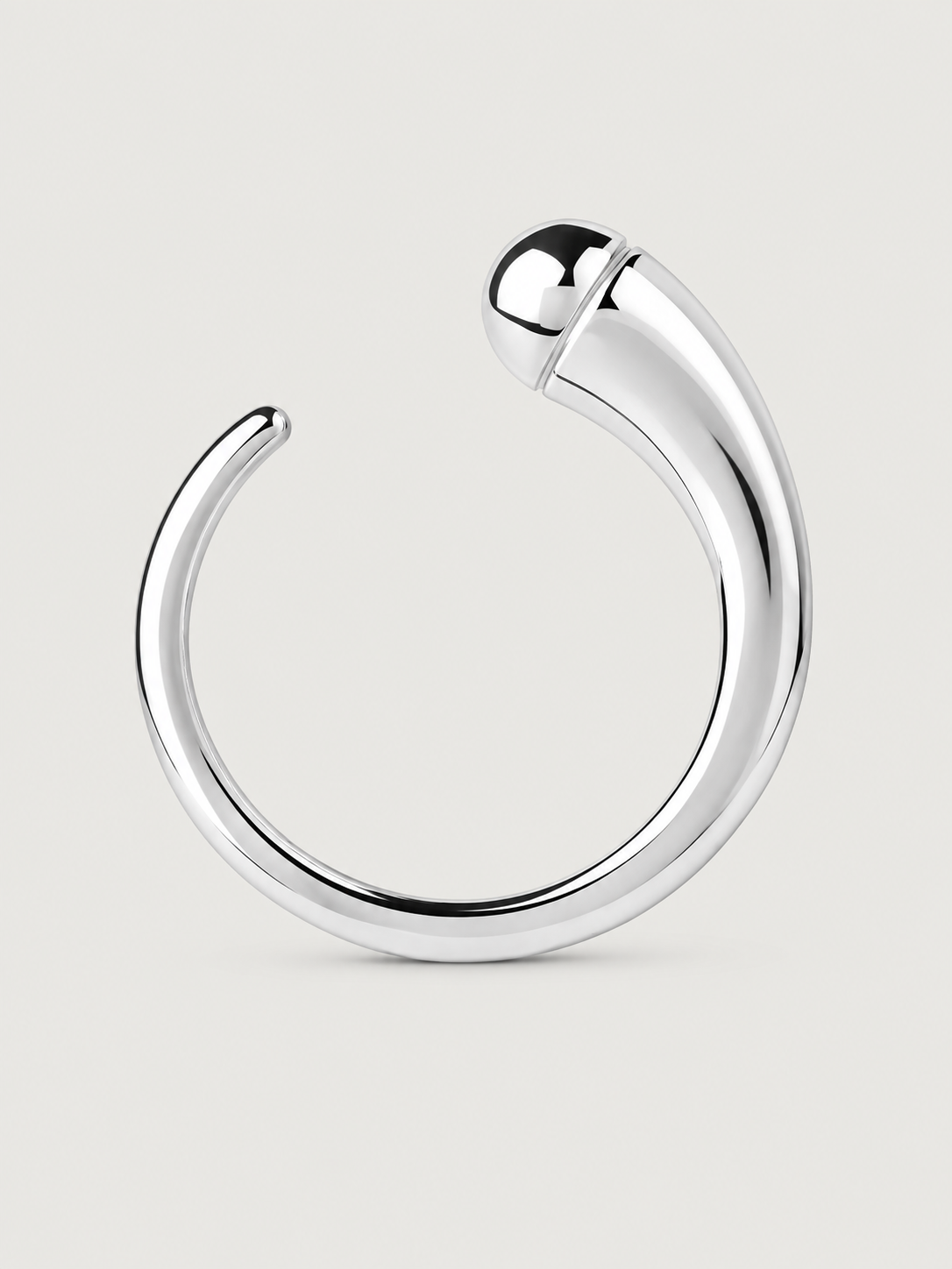Inel din argint 925 cu design fluid minimalist unghi diferit