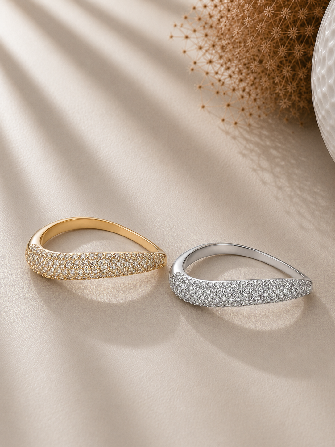 Inel din argint placat cu aur 18K cu zirconii pavé lifestyle auriu si argintiu