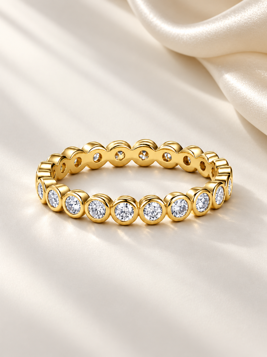 Inel Auriu Lumière Eternity cu Moissanite 6A
