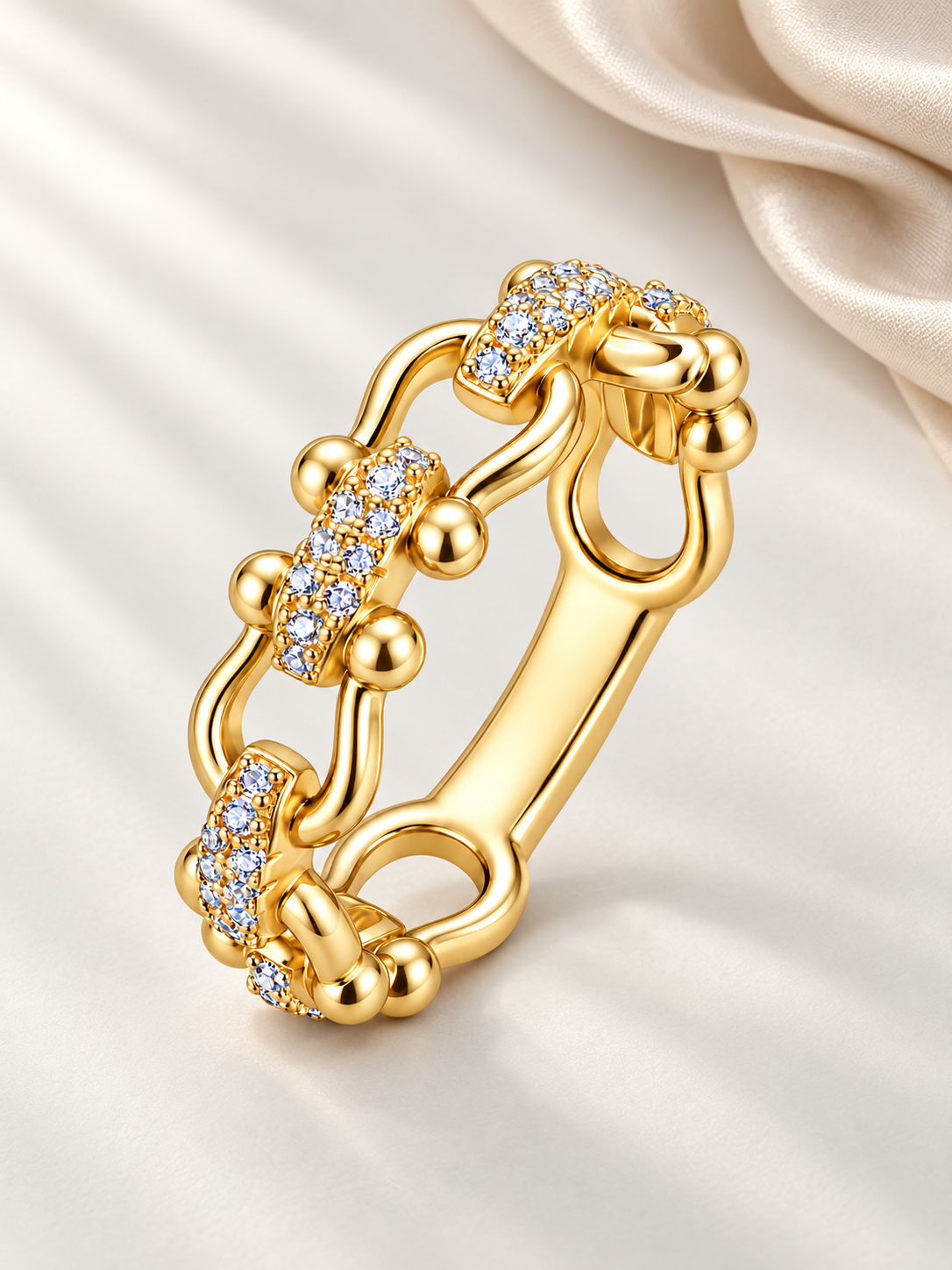 Inel din Argint Auriu cu Design Link Pavé