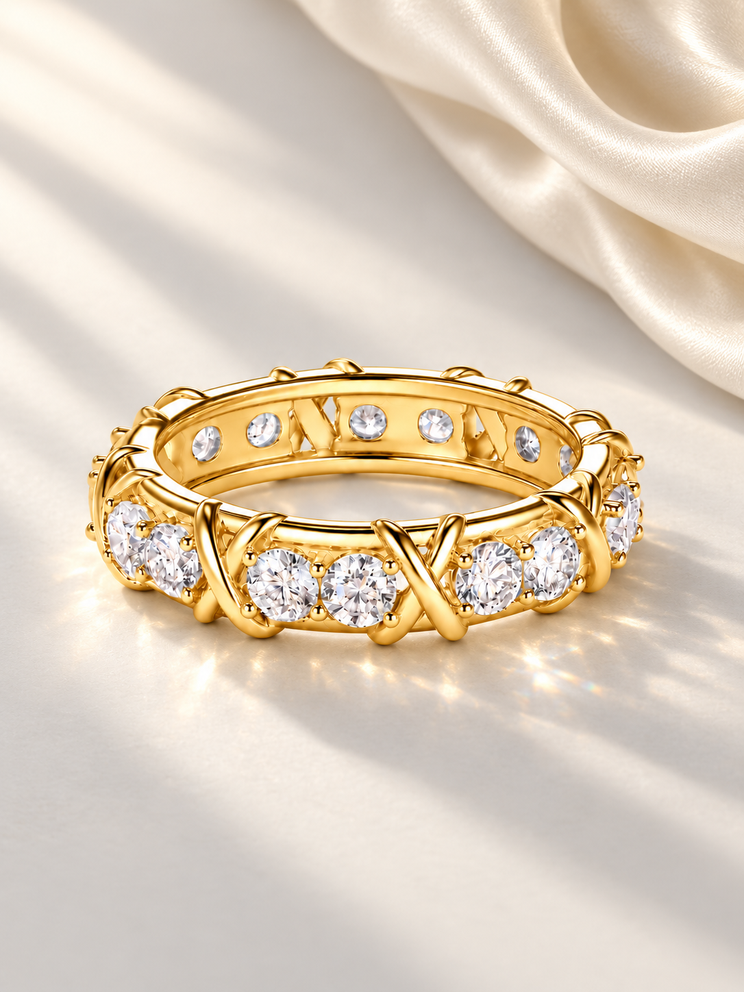 Inel Eternity Auriu cu Moissanite de 3 mm
