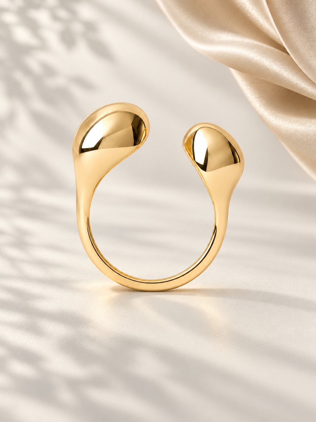Inel Gold Fluid Embrace cu Design Sculptural