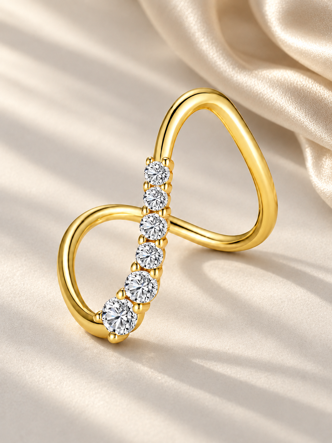 Inel Infinity Spark Auriu cu Moissanite Dispuse Gradual