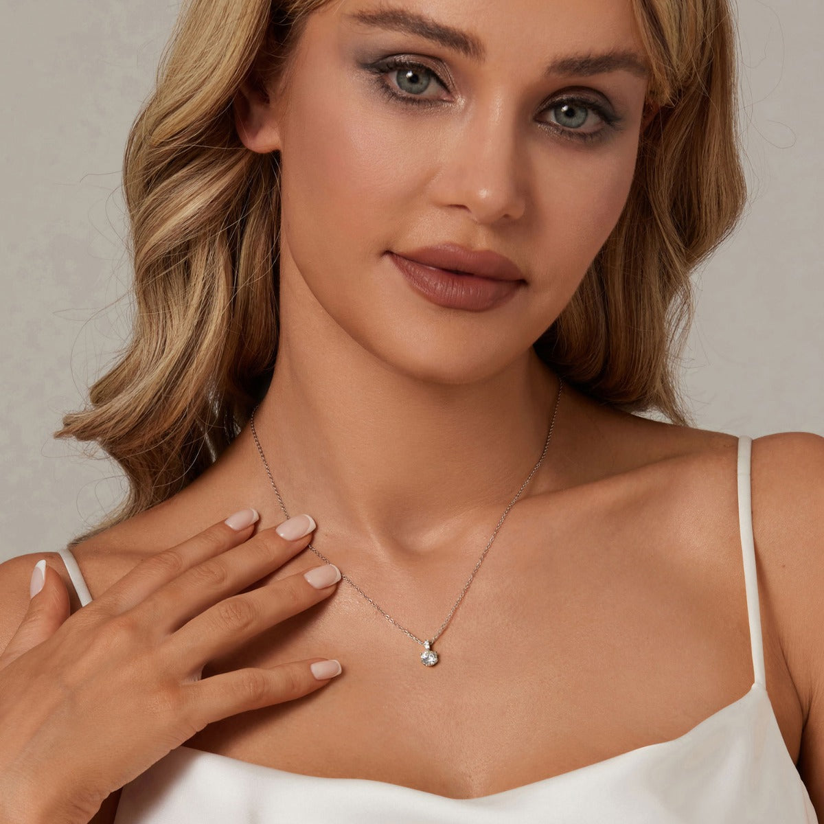 Pandantiv cu Lantisor din Argint Moissanite Stellar Radiance