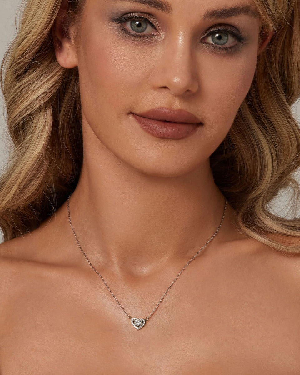 Pandantiv cu Lantisor din Argint Moissanite Heartfelt Brilliance