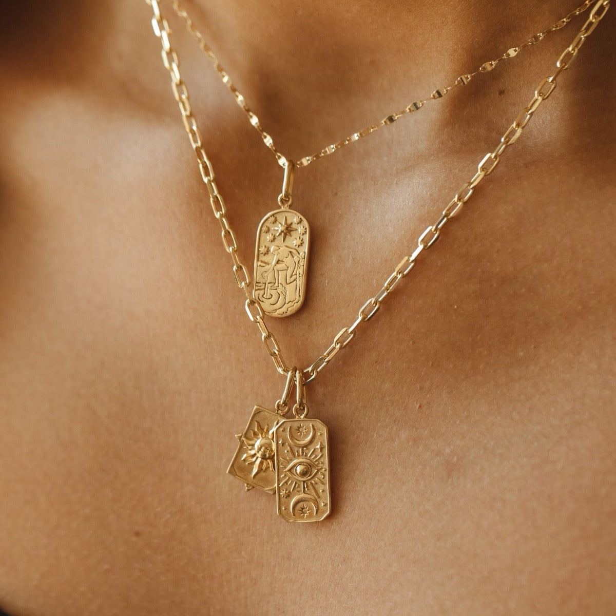 Pandantiv cu Lantisor din Argint Moonstone Celestial Elegance Argintiu