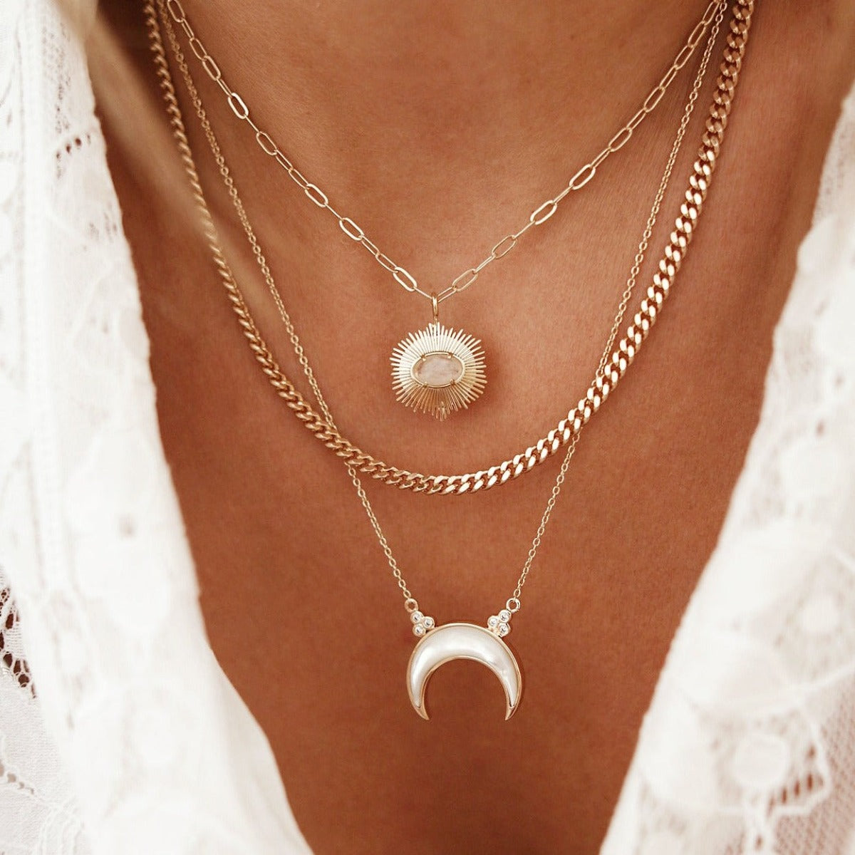 Pandantiv cu Lantisor din Argint Moonstone Sun Shaped Auriu