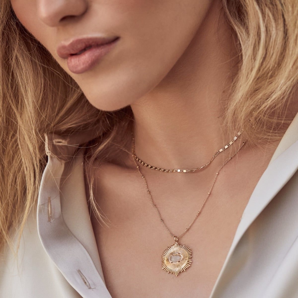 Pandantiv cu Lantisor din Argint Moonstone Sun Shaped Auriu