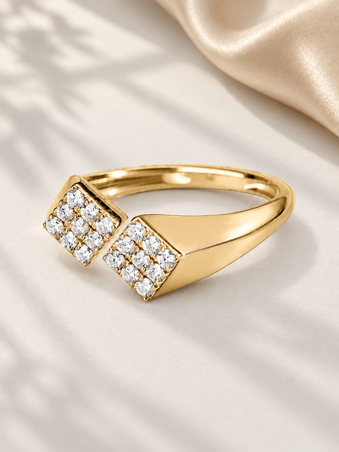 Inel Geometric Auriu Crystal Geometry